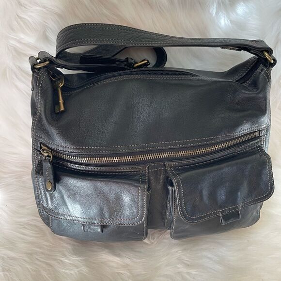 Fossil black soft leather shoulder with antique tone hardwares adjustabl… - Picture 4 of 16